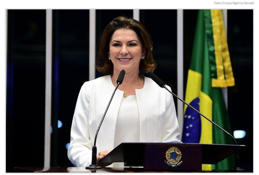 Rosana Martinelli toma posse no Senado e sai em defesa dos atos de 8 de janeiro
