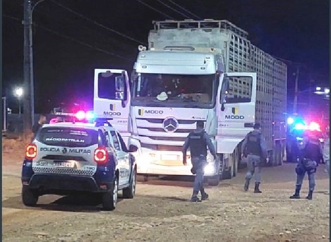 COLÍDER: Caminhoneiro vai preso por embriaguez no volante na MT-320. (Vídeo)