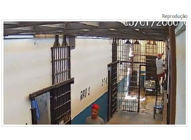 Vídeo mostra presidiários modificando câmera antes de sessão de espancamento; veja