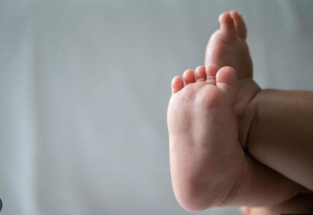 Bebê de 1 ano e 2 meses morre após explosão de botijão de gás em MT
