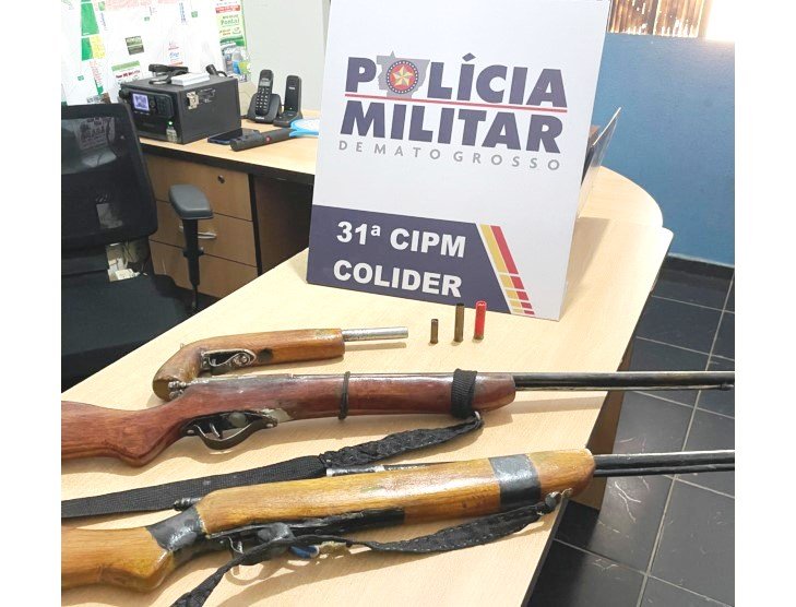 COLÍDER: PM prende idoso cadeirante armado com espingardas ameaçando matar mulher.