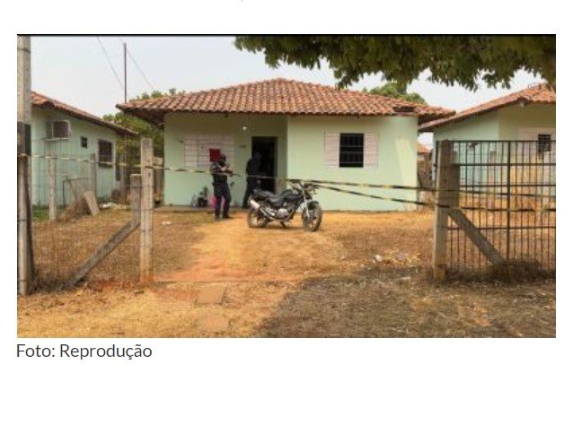 Assaltante morre atingido por disparos da polícia ao reagir à abordagem