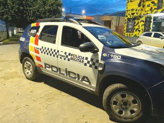 COLÍDER: Homem agride e ameaça esquartejar mulher, mas antes da polícia chegar ele foge da empresa.