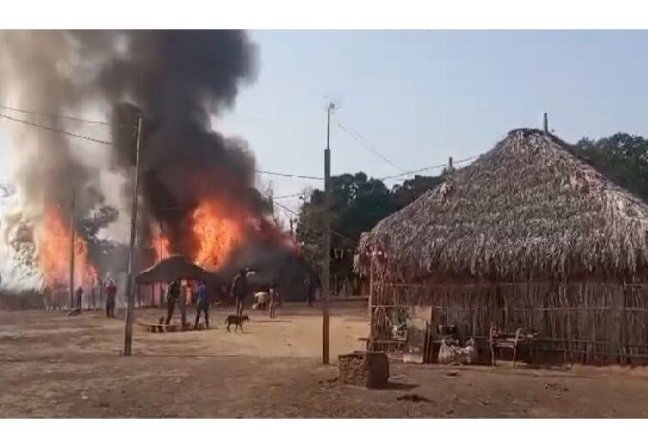Indígenas perdem casas e alimentos em incêndios e caciques pedem socorro