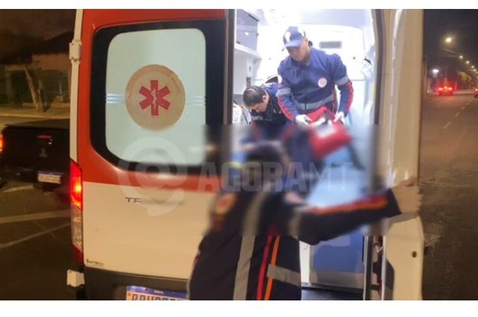 Motociclista perde controle ao passar por quebra-molas, bate e morre