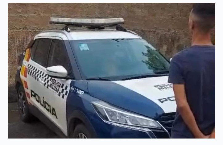 Apaixonado invade casa da ex com taco e faca, mas é detido pelo atual dela, policial militar, em Rondonópolis