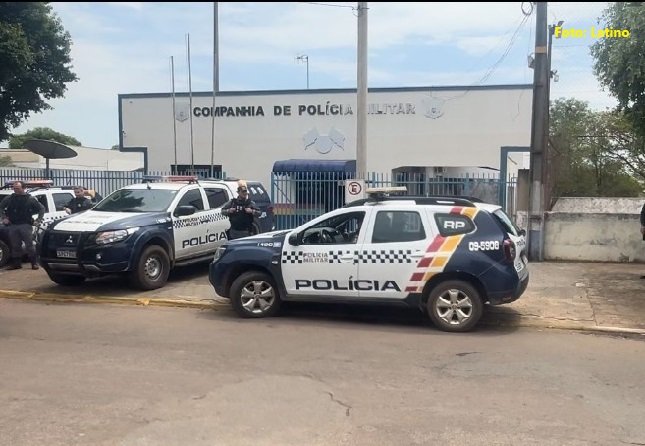 COLÍDER: PMs prendem por mandado um idoso que tentou matar dois em Canaã cerca de 19 anos atras.