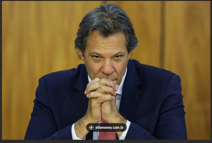 Defesa vai cortar previdência de militares para pacote de Haddad