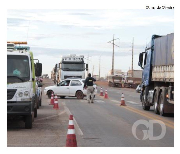Mulher tem corpo dilacerado em acidente de moto em VG