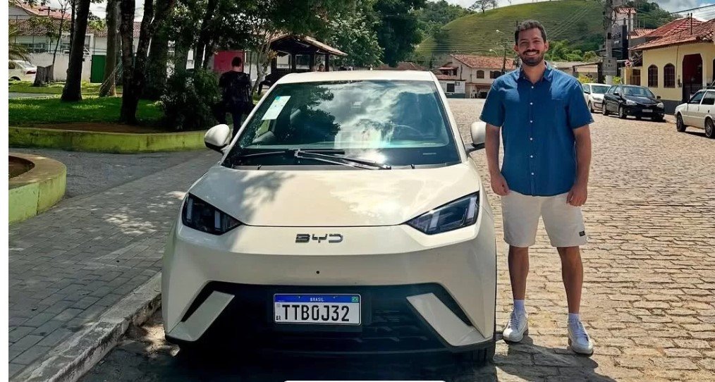 Evosolar anuncia primeiro carro 100% elétrico movido a energia solar