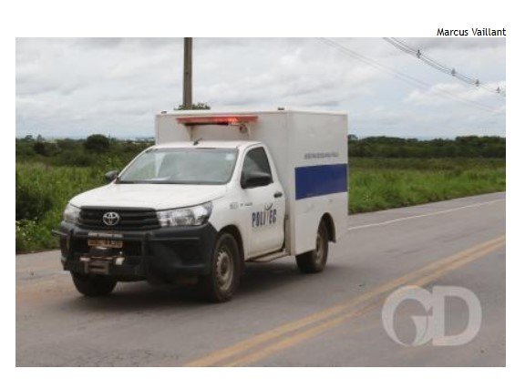 Homem é assassinado e corpo encontrado na porta de casa
