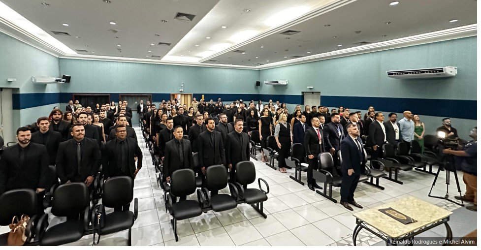 Governo empossa 76 novos policiais civis para reforçar o trabalho de combate ao crime organizado em MT