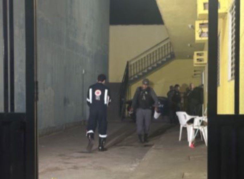 Assassino invade quitinete e mata pai de jornalista, em Cuiabá