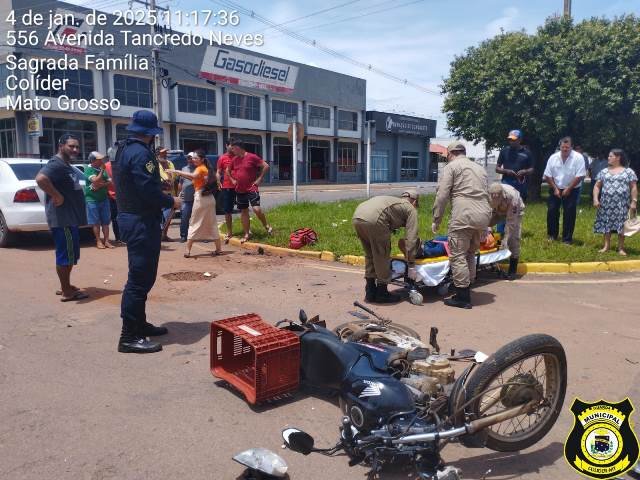 COLÍDER: Motociclista entregador e fechado por carro e sofre acidente no centro da cidade. (Fotos)