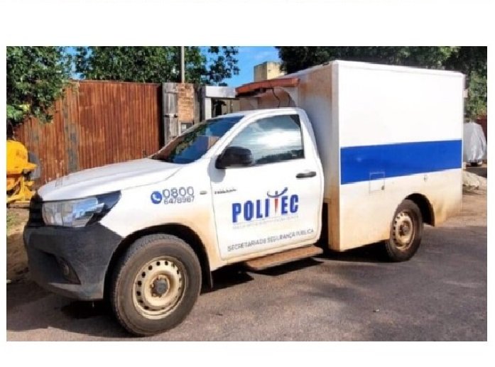Homem é encontrado morto em residência após atacar mulher com foice