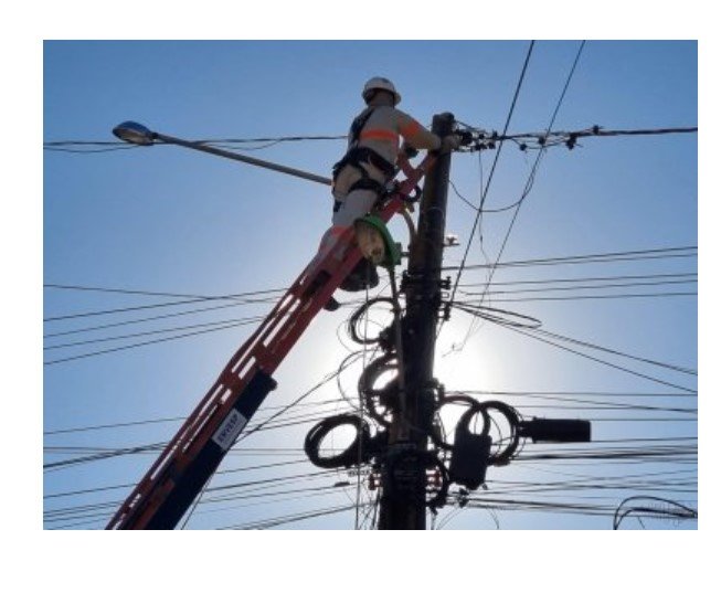 Eletricista tem queimaduras graves ao sofrer descarga elétrica em MT