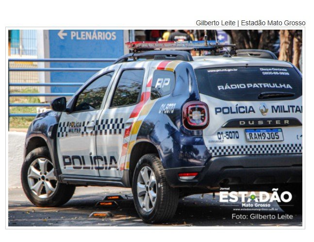 Bandidos invadem casa e assaltam jovens com arma de brinquedo