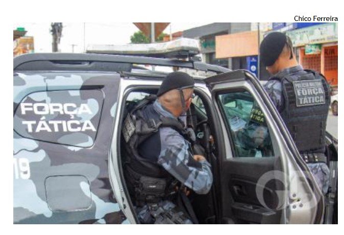 Dois criminosos morrem em confronto com a PM em avenida da capital