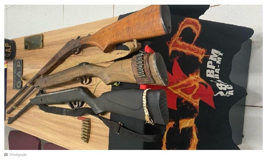 PM apreende armas e prende homem suspeito de ameaçar esposa de morte