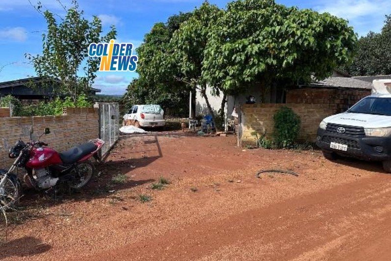 COLÍDER: Jovem conhecido como 'Furão' e morto com pelo menos 4 tiros. (Vídeo)