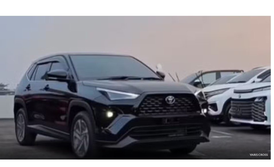 Yaris Cross 2025 chega ao Brasil com híbrido flex e consumo de até 32 km/l por R$ 130 mil