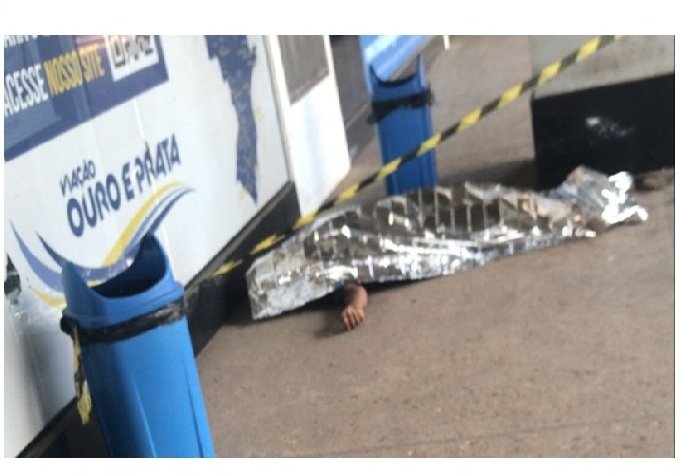 Homem é encontrado morto após espancamento na rodoviária de Cuiabá; Veja o vídeo