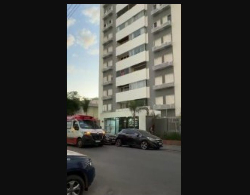 Jovem de 18 anos é encontrada morta em apartamento de prédio na capital do estado.