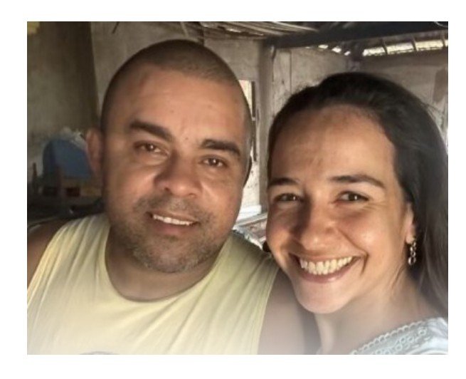 Adolescente mata pais e irmão após ser proibido vir a MT conhecer namorada virtual