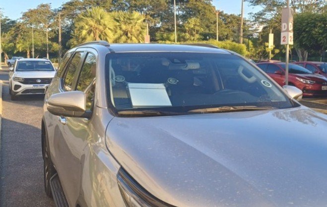 Usar antena de internet móvel no carro agora pode gerar multa