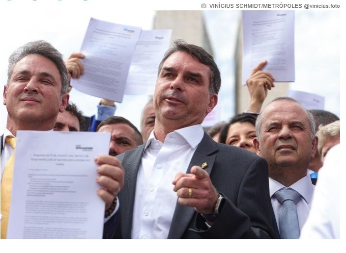 Oposição consegue 41 assinaturas e pede impeachment de Moraes