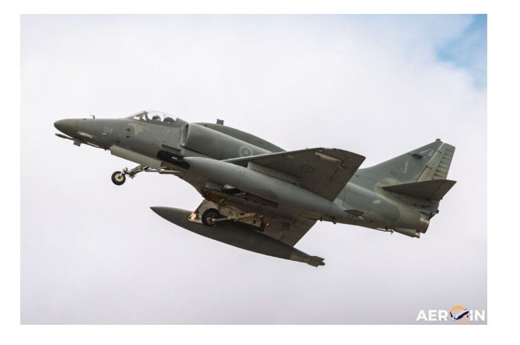 Com caças A-4 Skyhawk e helicópteros Caracal, Marinha inicia operação Atlas com míssil 100% nacional