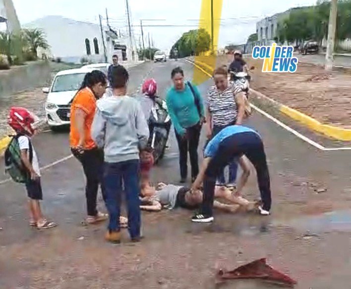 COLÍDER: Operadora de caixa de supermercado tem perna e costelas fraturadas em acidente de transito. (Vídeo)