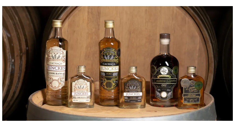 Cachaça brasileira artesanal ganha concurso e é considerada a melhor do mundo