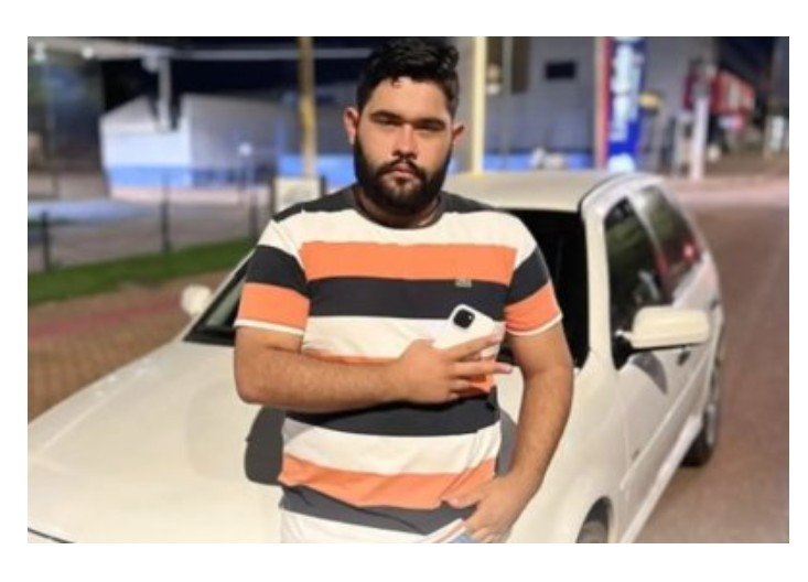 Rapaz está sumido em MT após foto com gesto atribuído a facção; PC investiga