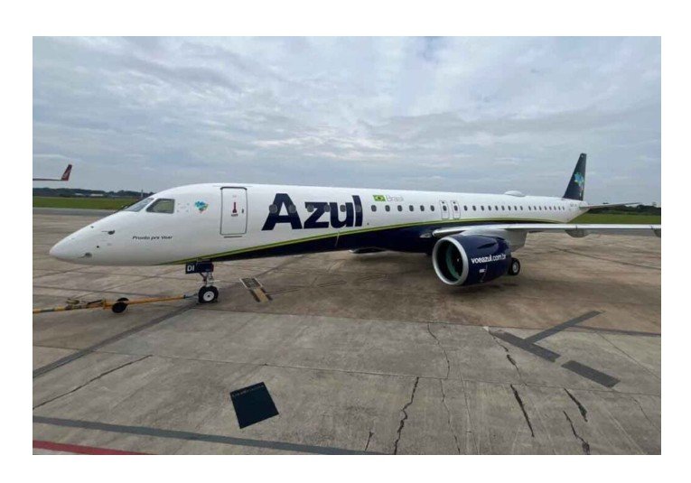 Azul recebe Embraer 195-E2 com nome de batismo 'Pronto para Voar'