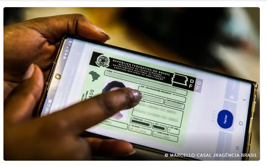 Contran aprova resolução que retira exigência de autoescola para CNH