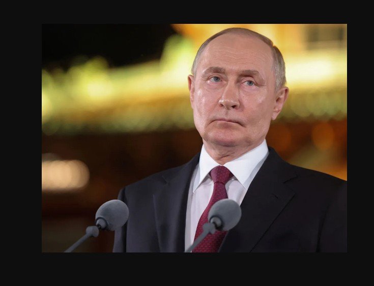 Putin conversa com Maduro e demonstra apoio em meio à escalada com os EUA