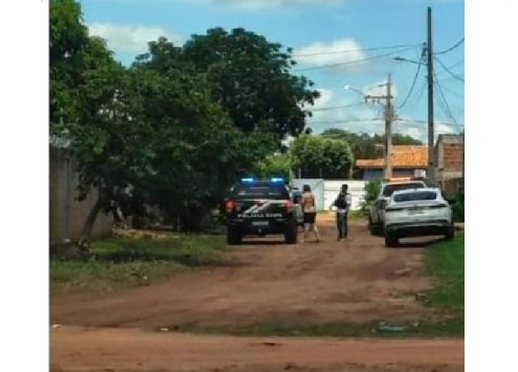 Homem é executado a tiros em plena luz do dia em rua de cidade de MT.