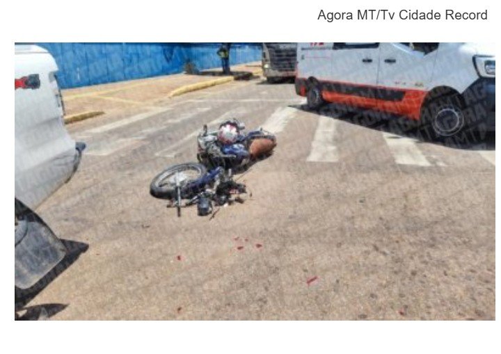 Piloto morre ao bater moto na traseira de caminhonete