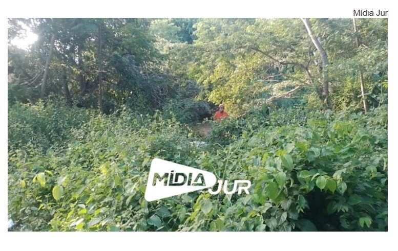 Idosa escorrega em barranco e morre afogada no rio, em MT.