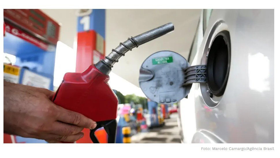 Adeus, gasolina tradicional: postos passam a vender um novo combustível para turbinar seu carro