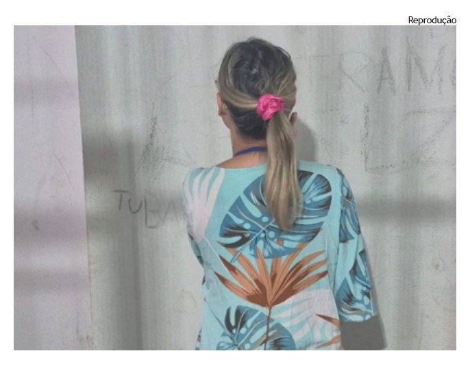 Estudante é presa por liderar esquema de extorquir vítimas com fotos íntimas