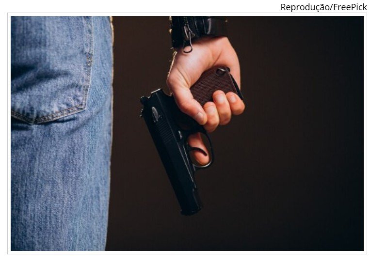 Homem é abordado no trânsito, tenta fugir de ladrões e leva tiro no rosto
