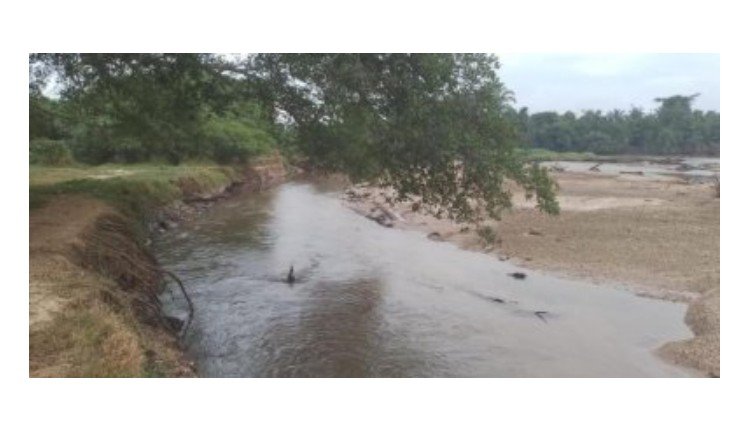Homem achado morto dentro de rio vestia apenas short