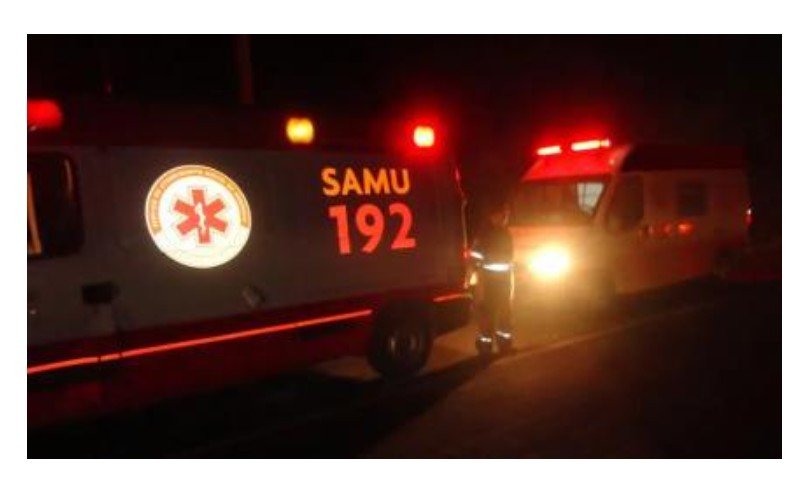 Homem morre após acidente entre Uno e carreta