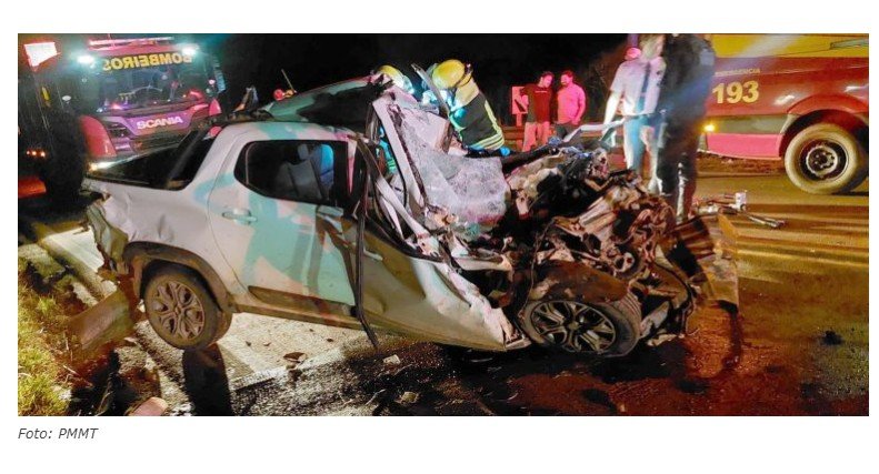 Carlinda: colisão entre picape e veículo de carga deixa motorista ferida na MT-208