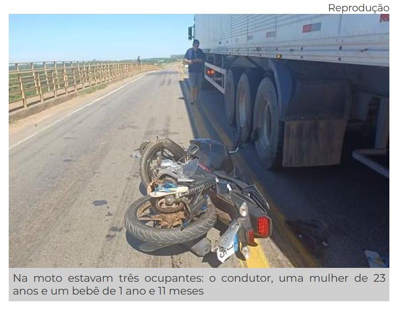 Batida entre moto e carreta mata homem e deixa mãe e bebê feridos