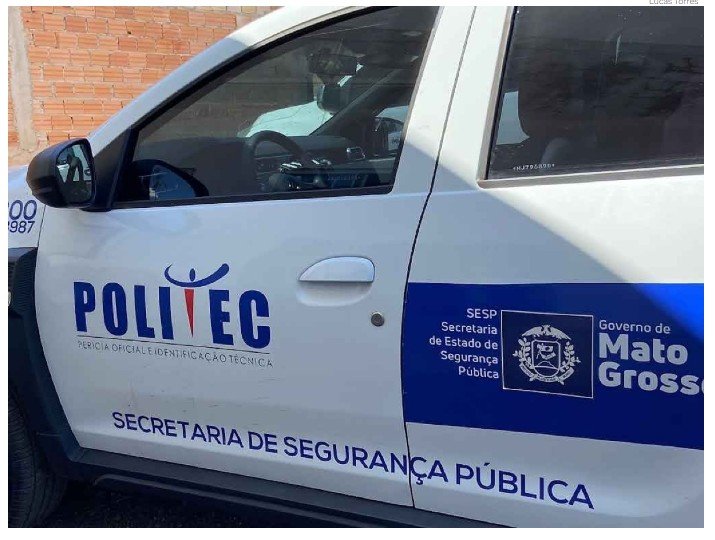 Chefe encontra corpo de funcionário enterrado em lava a jato