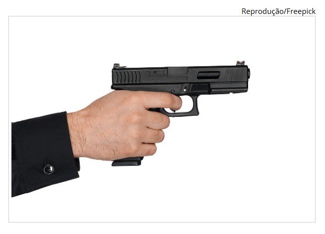 Homem morre após descumprir medida protetiva e apontar arma para policiais