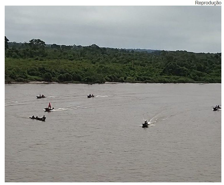 Embarcação da Marinha afunda no Rio Paraguai durante festival de pesca em Cáceres